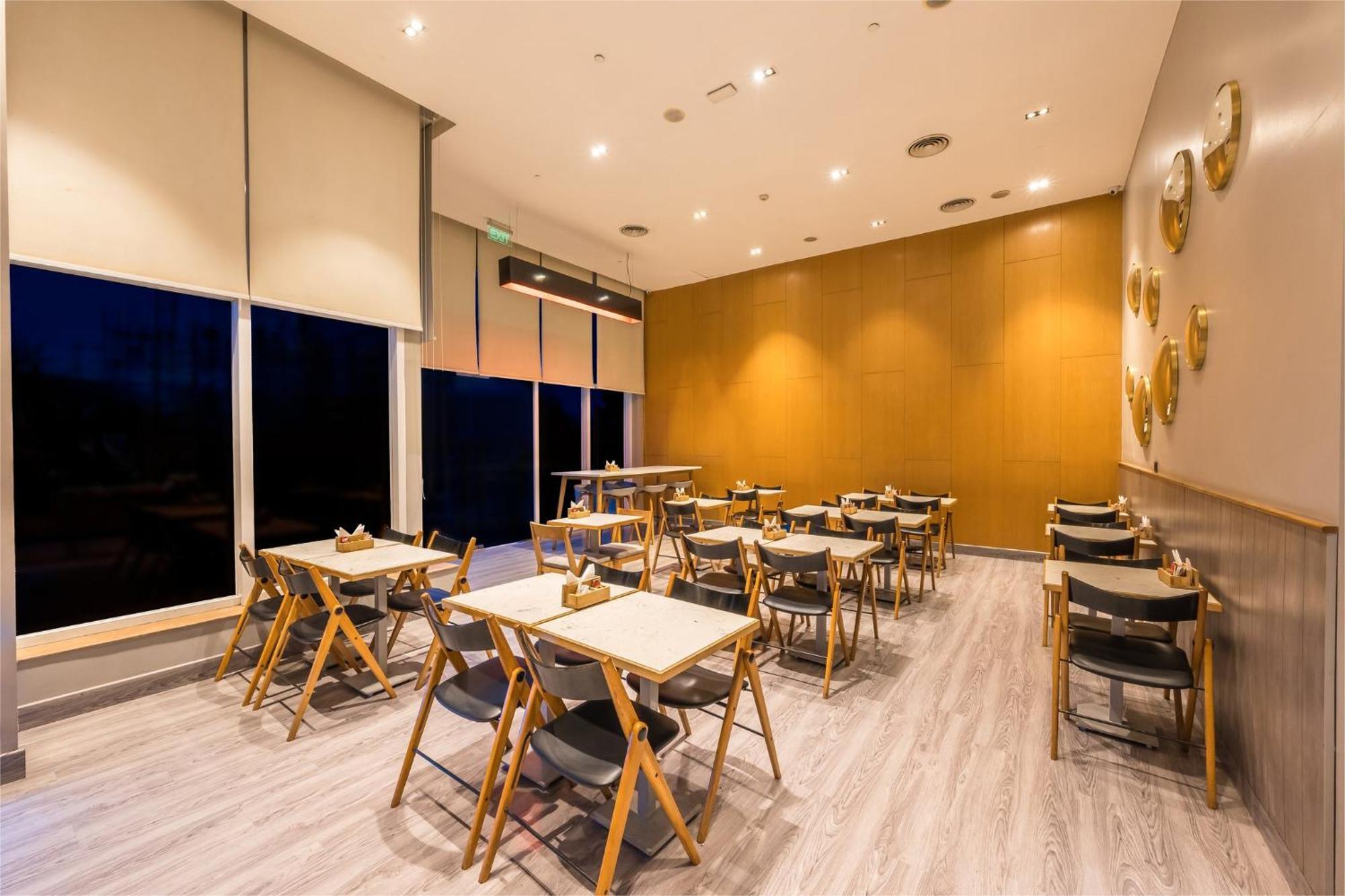 Holiday Inn Express Gurugram Sector 50 By Ihg Gurgáon Exteriér fotografie