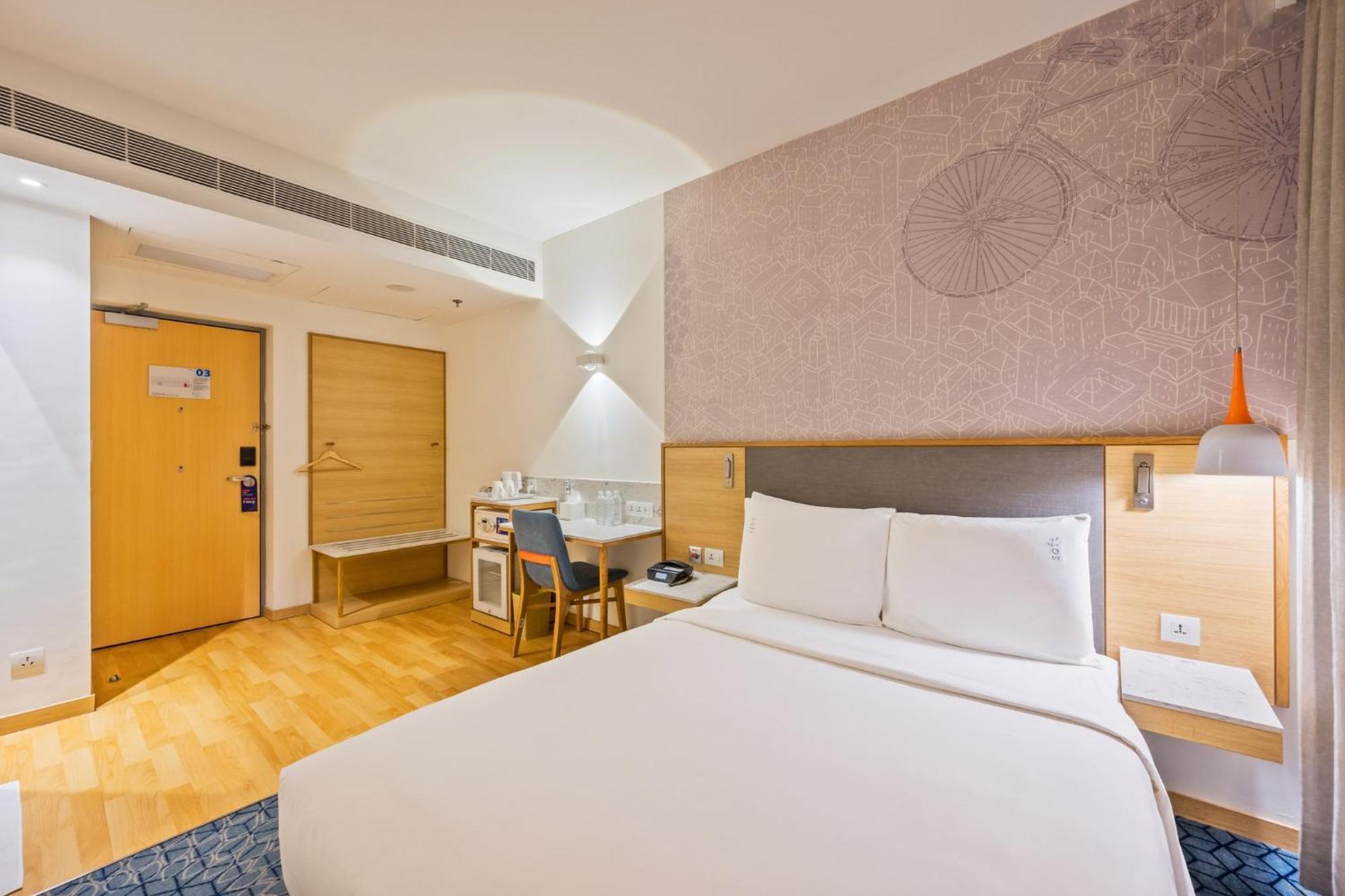 Holiday Inn Express Gurugram Sector 50 By Ihg Gurgáon Exteriér fotografie